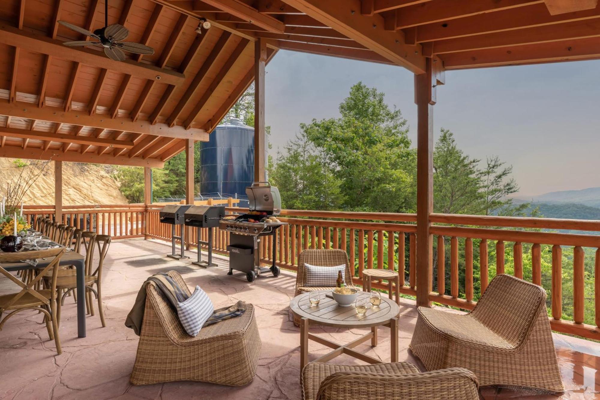 Sugarland By Avantstay Sleeps 28 Home Theatre Two Hot Tubs Indoor Pool Incredible Views Pigeon Forge Ngoại thất bức ảnh